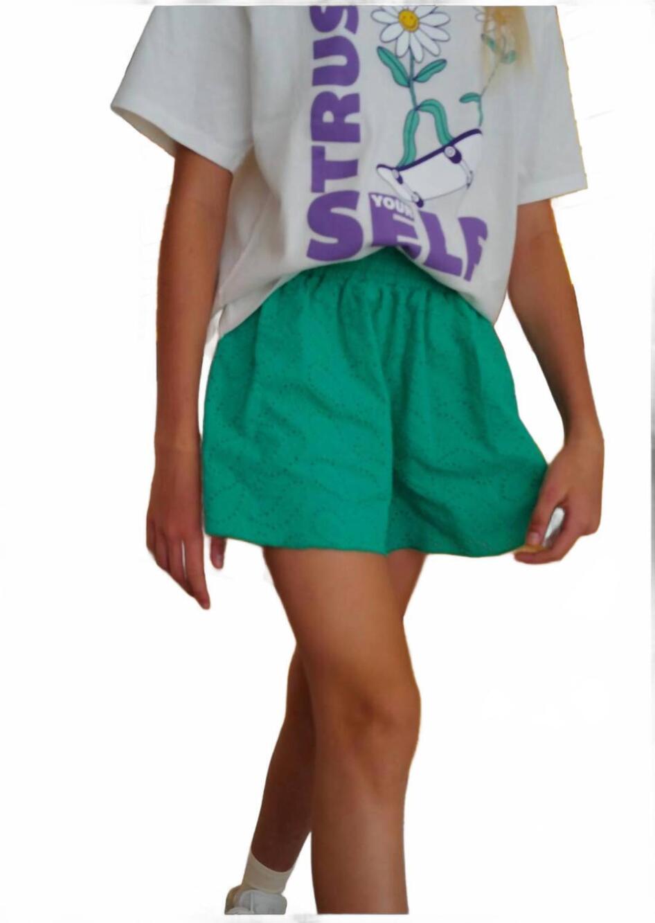 NEW HUNDRED PIECES flowy eyelet shorts in green